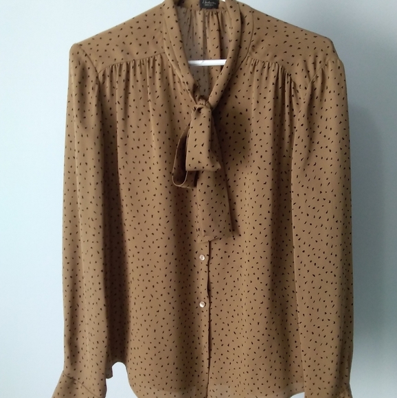Babaton Tops - ARITZIA- t.Babaton 100% Silk Blouse